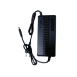 Chargeur 54,6V2A GX16
